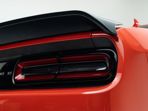 Used 2019 Dodge Challenger SRT Hellcat image 15