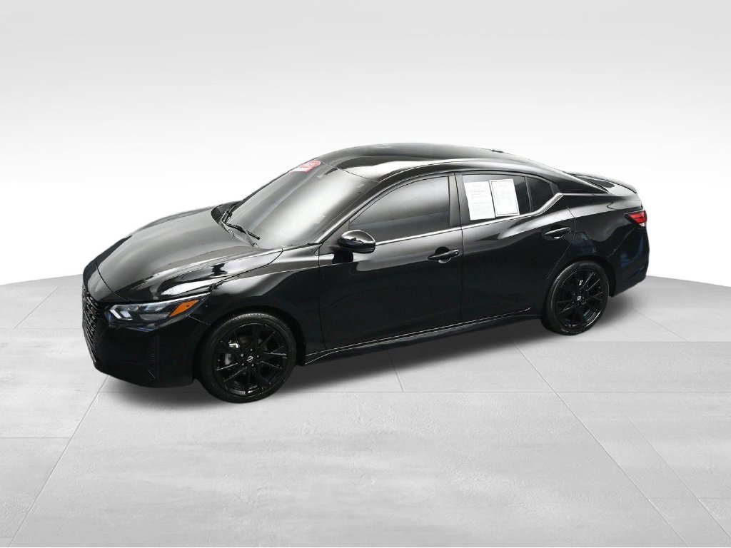 Used 2025 Nissan Sentra SR w/ Midnight Edition FWD image 30