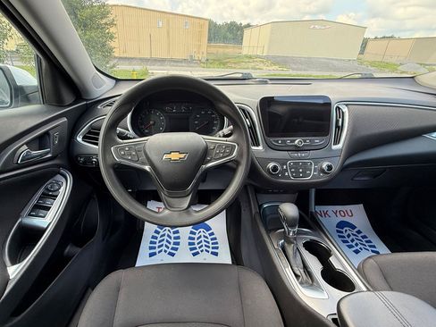 Used 2021 Chevrolet Malibu LT FWD image 10