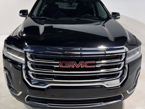 Used 2023 GMC Acadia SLE image 17