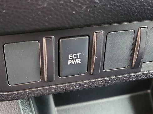 Used 2022 Toyota Tacoma SR image 12