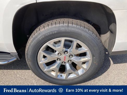 Used 2019 GMC Yukon SLT w/ Open Road Package AWD/4WD image 7