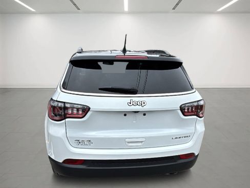 Used 2022 Jeep Compass Limited image 4