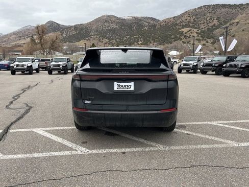 Used 2025 Jeep Wagoneer S Launch Edition w/ Trailer Tow Group image 5