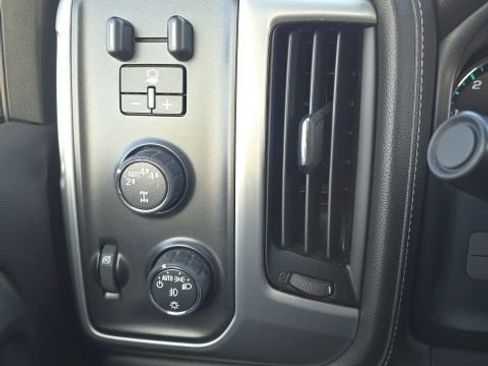 Used 2017 GMC Sierra 1500 SLE w/ Elevation Edition image 23