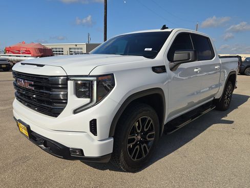 Used 2025 GMC Sierra 1500 Elevation w/ X31 Off-Road Package AWD/4WD image 7