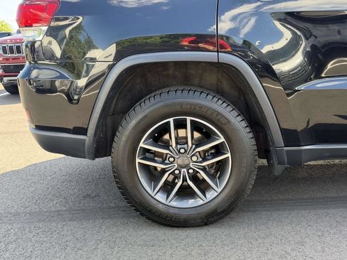 Used 2020 Jeep Grand Cherokee Limited AWD/4WD image 10