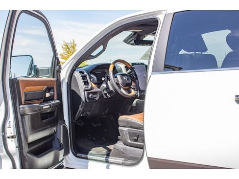 Used 2019 RAM 2500 Limited AWD/4WD image 26