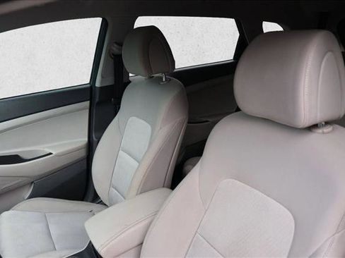 Used 2016 Hyundai Tucson Sport image 23