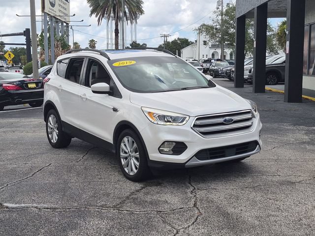 Used 2019 Ford Escape SEL FWD image 3