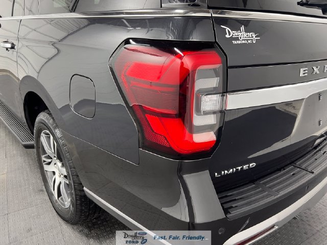 Used 2024 Ford Expedition Max Limited RWD image 12