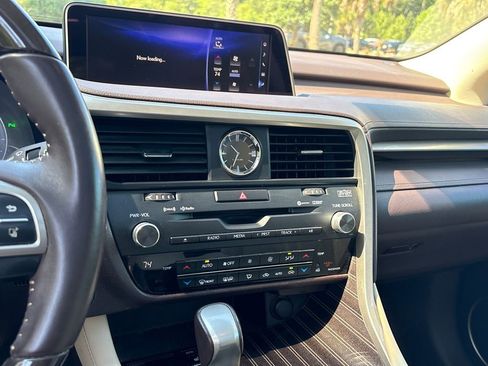 Used 2017 Lexus RX 350 FWD w/ Luxury Package image 16