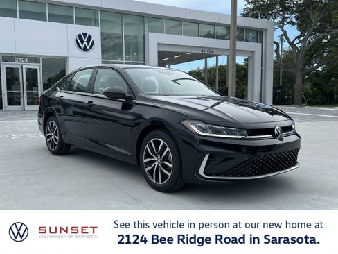 New 2025 Volkswagen Jetta SE image 1