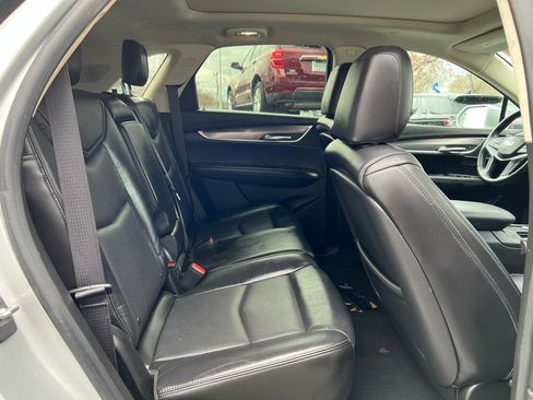 Used 2017 Cadillac XT5 Premium Luxury image 14