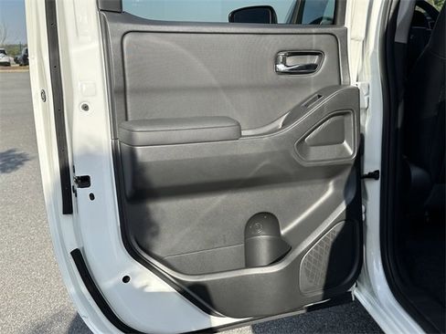Certified 2024 Nissan Frontier SL w/ Technology Package image 22