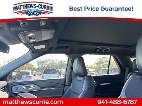 Used 2025 Ford Explorer ST AWD/4WD image 11