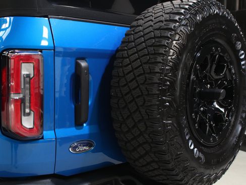 Used 2023 Ford Bronco Wildtrak AWD/4WD image 18