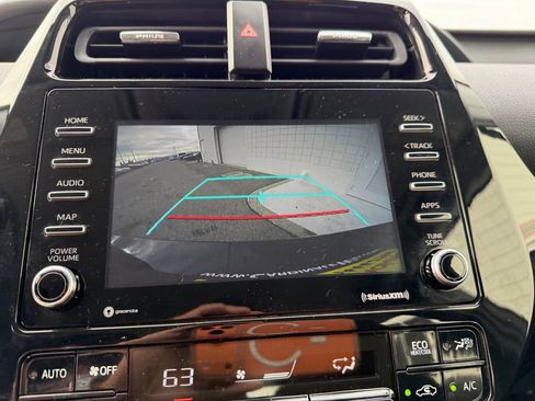 Used 2022 Toyota Prius LE image 24