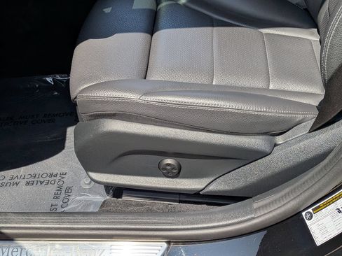 Used 2021 Mercedes-Benz C 300 Sedan image 12