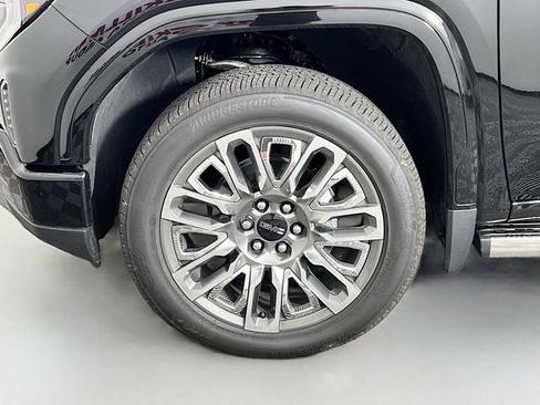 Used 2026 GMC Sierra 1500 Denali Ultimate AWD/4WD image 16