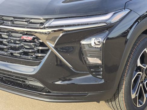 New 2026 Chevrolet Trax RS w/ Driver Confidence Package image 34