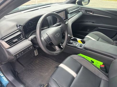 Used 2025 Toyota Camry SE FWD image 23