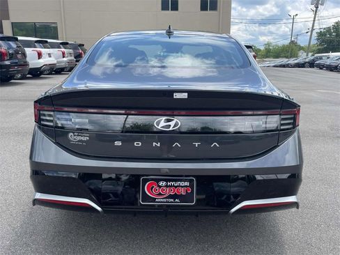 New 2025 Hyundai Sonata SEL image 3