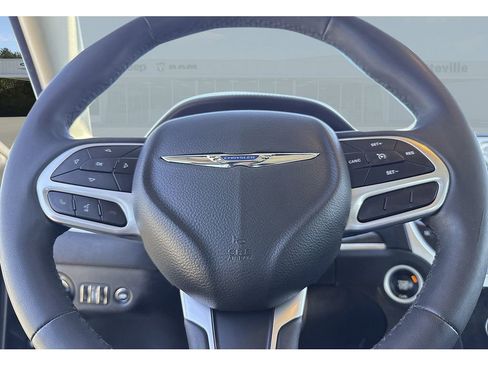 Used 2022 Chrysler 300 Touring L w/ Popular Equipment Group image 15