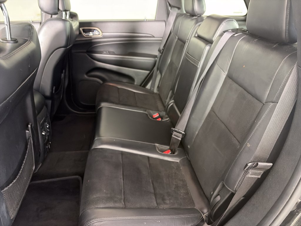 Used 2015 Jeep Grand Cherokee Altitude AWD/4WD image 13