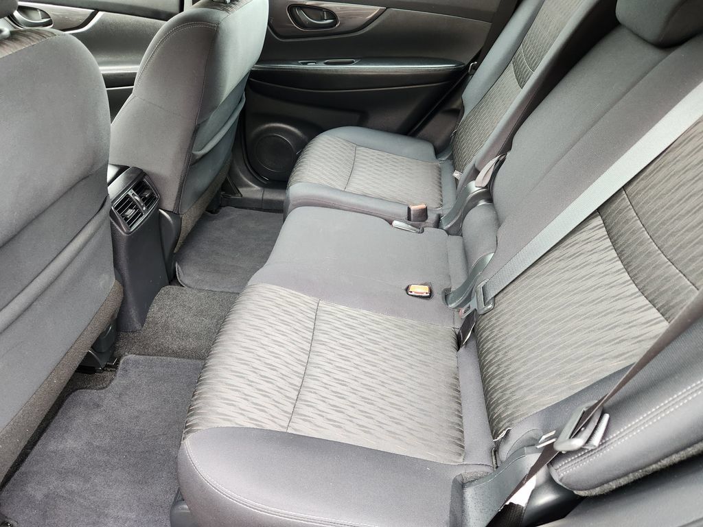 Used 2019 Nissan Rogue S AWD/4WD image 23