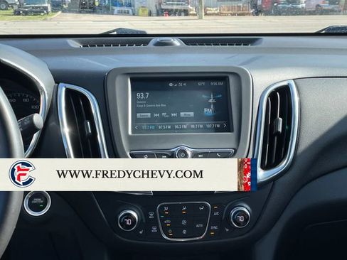 Used 2018 Chevrolet Equinox LT FWD image 16