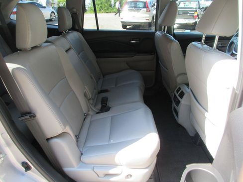 Used 2018 Honda Pilot EX-L image 18