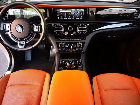 Certified 2024 Rolls-Royce Spectre w/ Leather Finishing Pack AWD/4WD image 4
