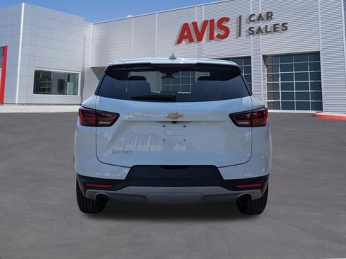 Used 2025 Chevrolet Blazer LT image 7