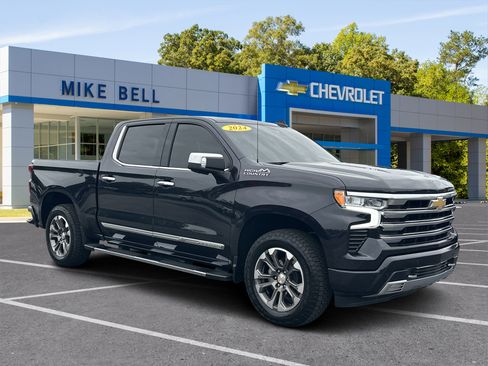 Used 2024 Chevrolet Silverado 1500 High Country w/ Technology Package AWD/4WD image 1