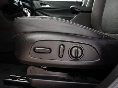 Used 2020 Buick Encore GX Preferred w/ Sport Touring Package image 25