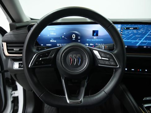 Used 2025 Buick Envision Sport Touring image 33