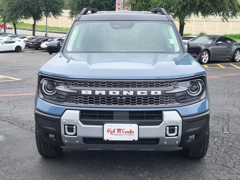 Used 2025 Ford Bronco Sport Badlands AWD/4WD image 9