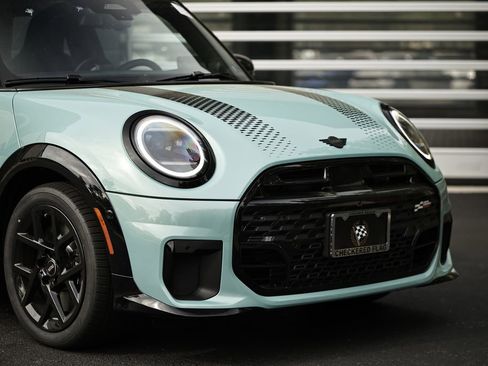 New 2026 MINI Cooper S image 2