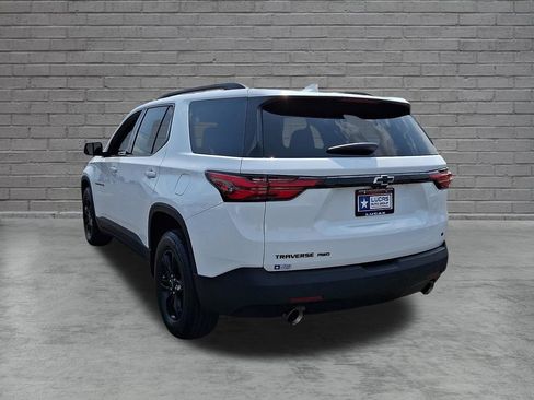 Used 2023 Chevrolet Traverse LT w/ Midnight/Sport Edition AWD/4WD image 9