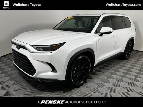 Used 2026 Toyota Grand Highlander FWD image 1