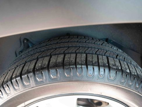 Used 2019 Toyota Highlander Limited image 31