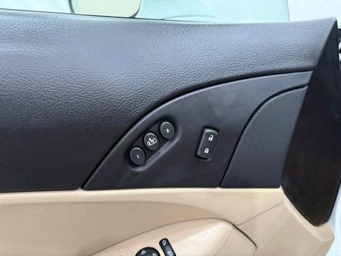 Used 2006 Chevrolet Corvette Convertible w/ Preferred Equipment Group image 16