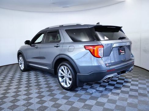 Certified 2023 Ford Explorer Platinum w/ Technology Package AWD/4WD image 4
