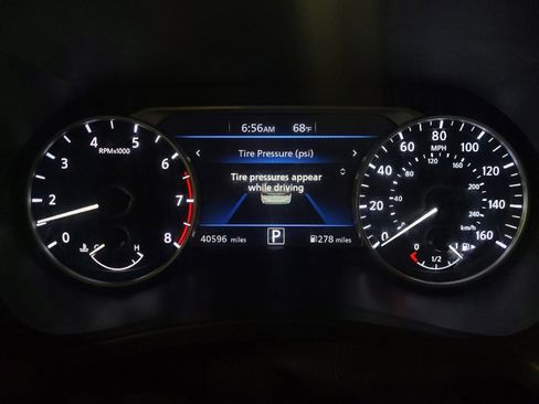 Used 2024 Nissan Sentra SV image 23