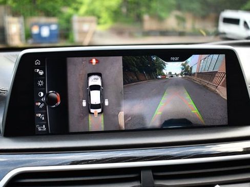 Used 2017 BMW 750i xDrive image 69