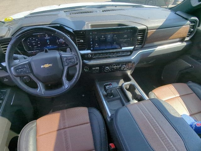 Used 2026 Chevrolet Silverado 1500 High Country AWD/4WD image 17