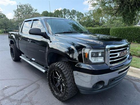 Used 2011 GMC Sierra 1500 SLE w/ All-Terrain Package AWD/4WD image 5