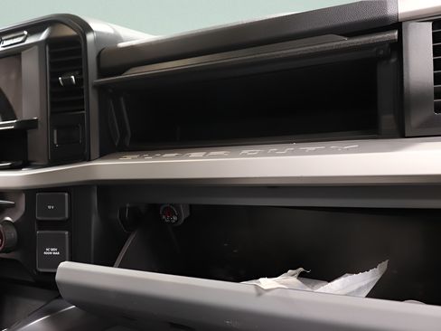 Used 2024 Ford F250 XLT AWD/4WD image 29