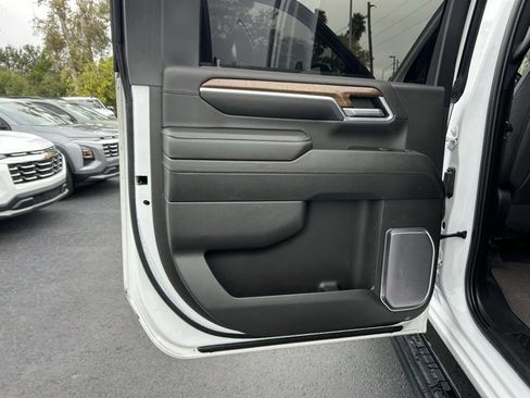 Used 2024 Chevrolet Silverado 3500 High Country w/ High Country Premium Package image 13